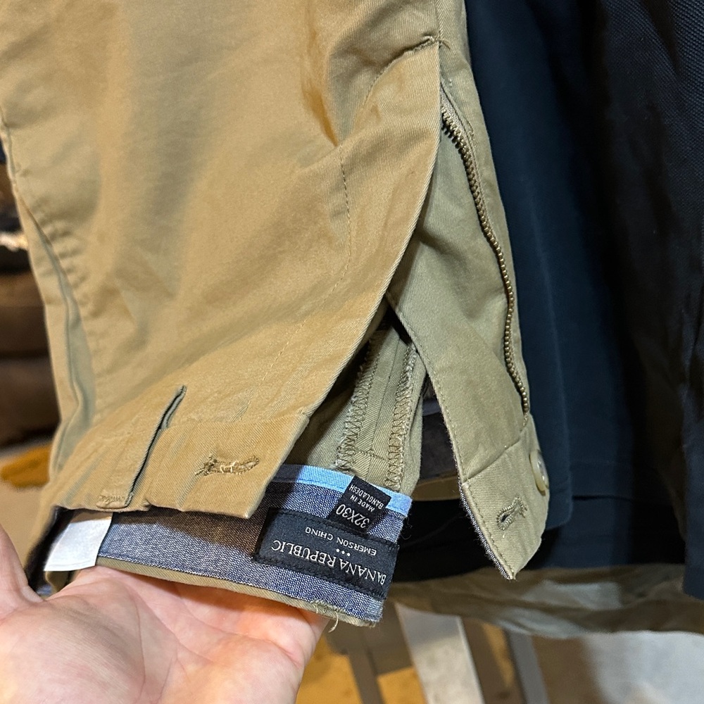Banana Republic Emerson chino Khaki Pants 32x30